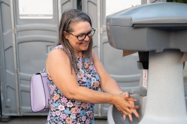 Best Luxury portable toilet rental  in Norwood, OH